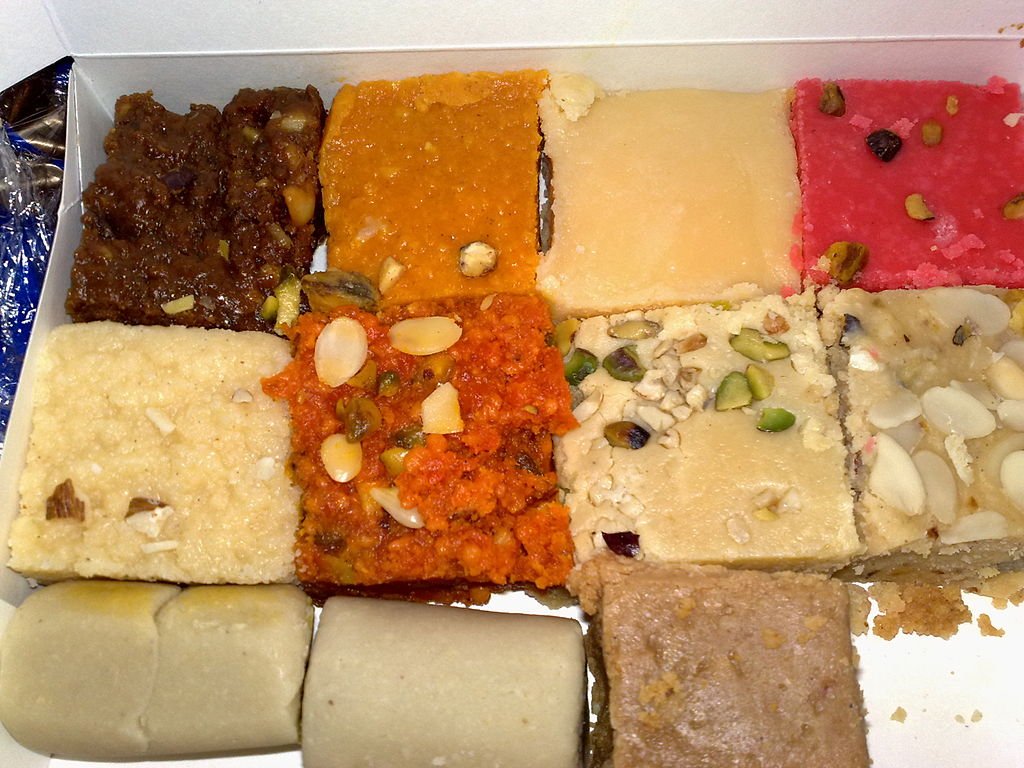A_box_full_of_burfis,_Mithai_Indian_Sweets_London_November_2009 (1).jpg