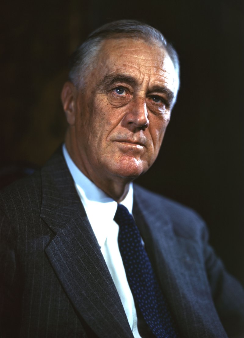 FDR-1944-Campaign-Portrait_(retouched,_cropped)_(1)