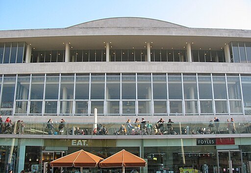 Royal_Festival_Hall_terrace_activity